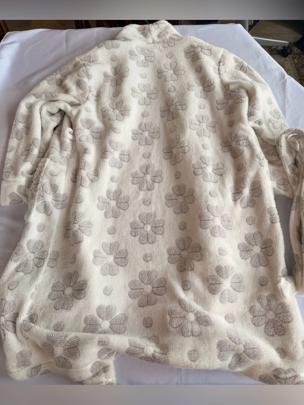 Kate Spade New York Jacquard Plush Robe Gray Floral Hearts Sz XS/P